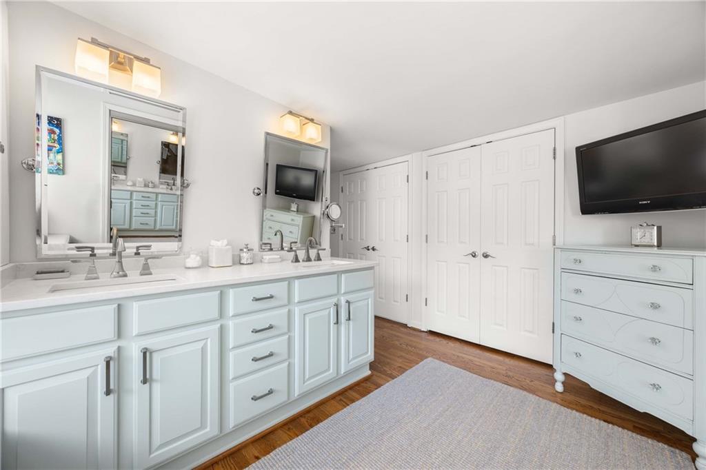 522 Trabert Avenue NW