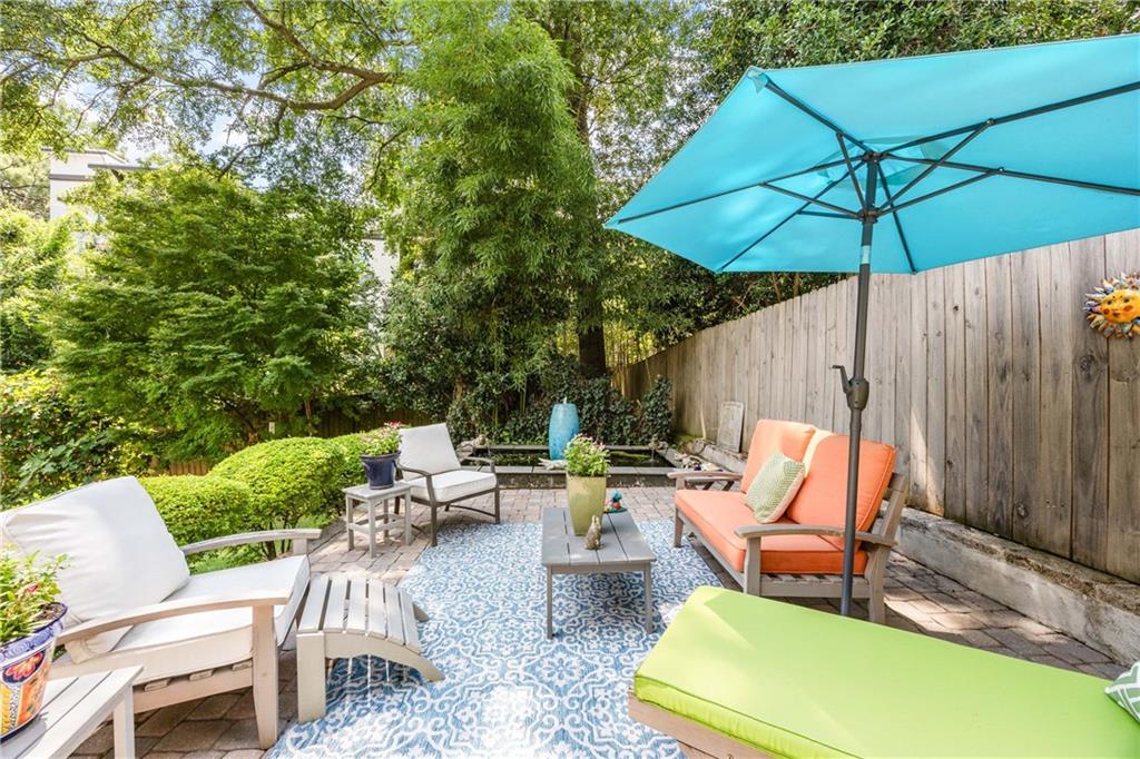 522 Trabert Avenue NW