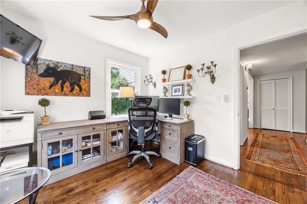 522 Trabert Avenue NW