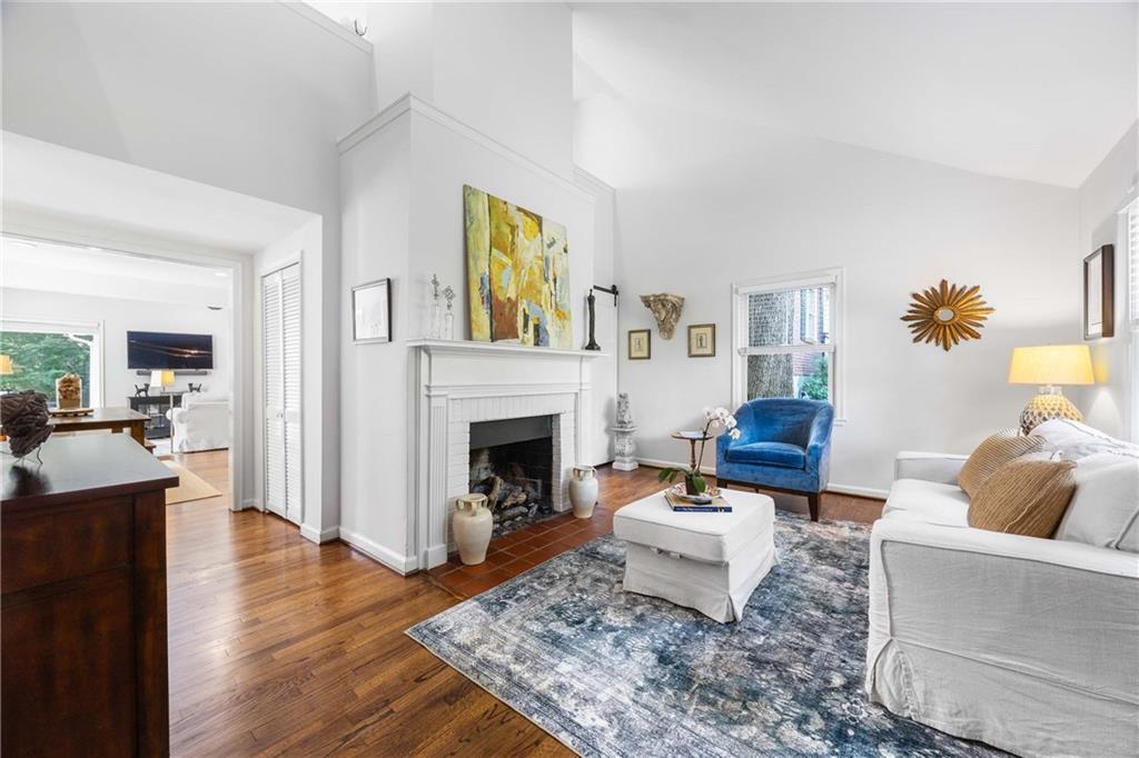 522 Trabert Avenue NW