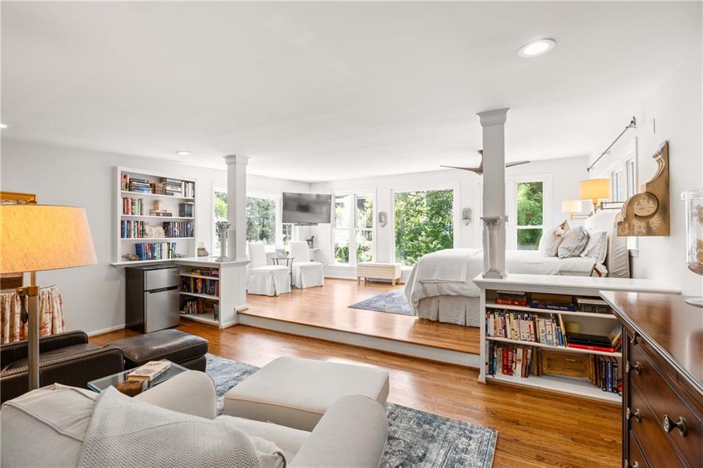 522 Trabert Avenue NW