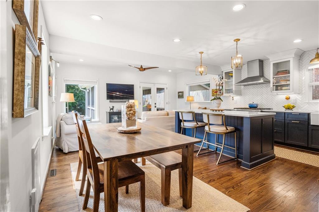 522 Trabert Avenue NW