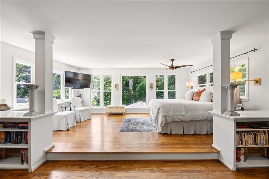 522 Trabert Avenue NW