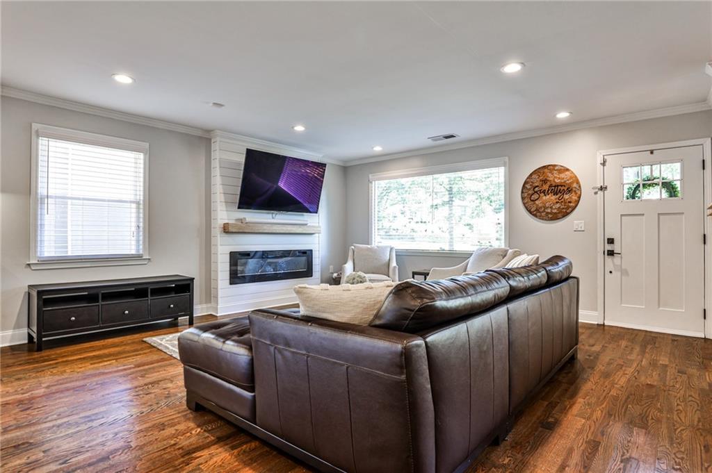 2352 Marion Circle