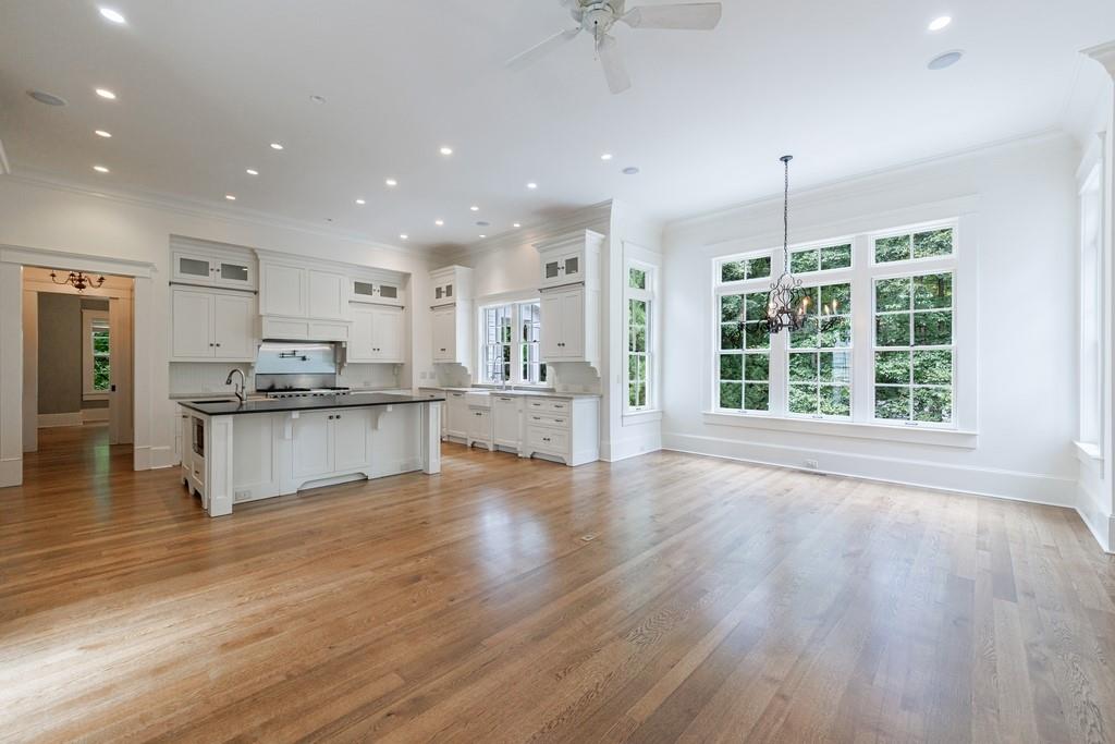 3375 Ridgewood Road NW