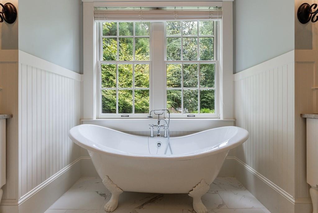 3375 Ridgewood Road NW