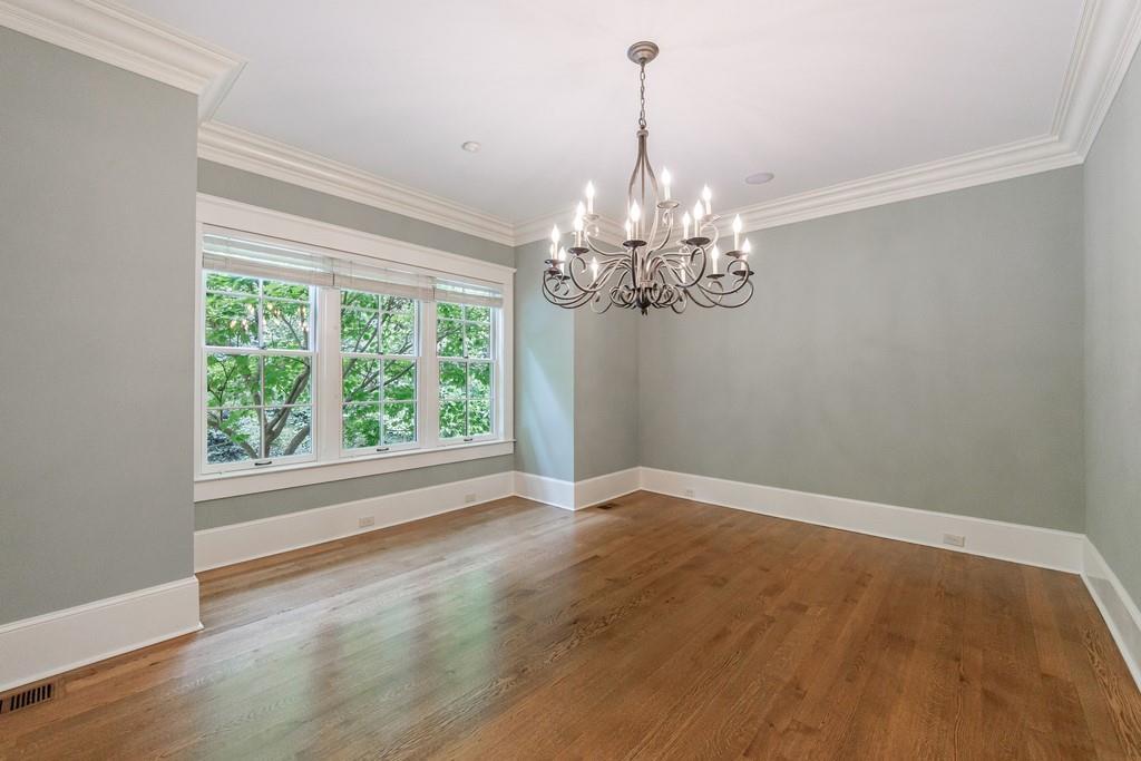 3375 Ridgewood Road NW