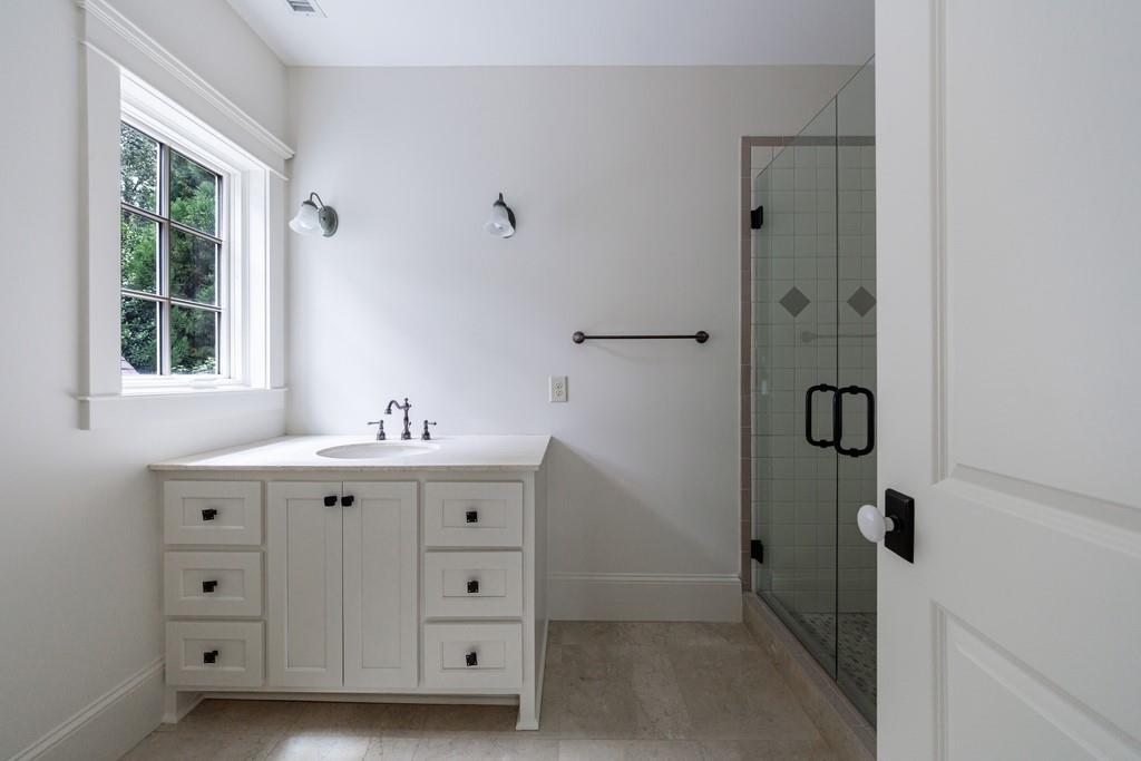 3375 Ridgewood Road NW