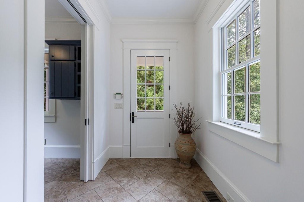 3375 Ridgewood Road NW