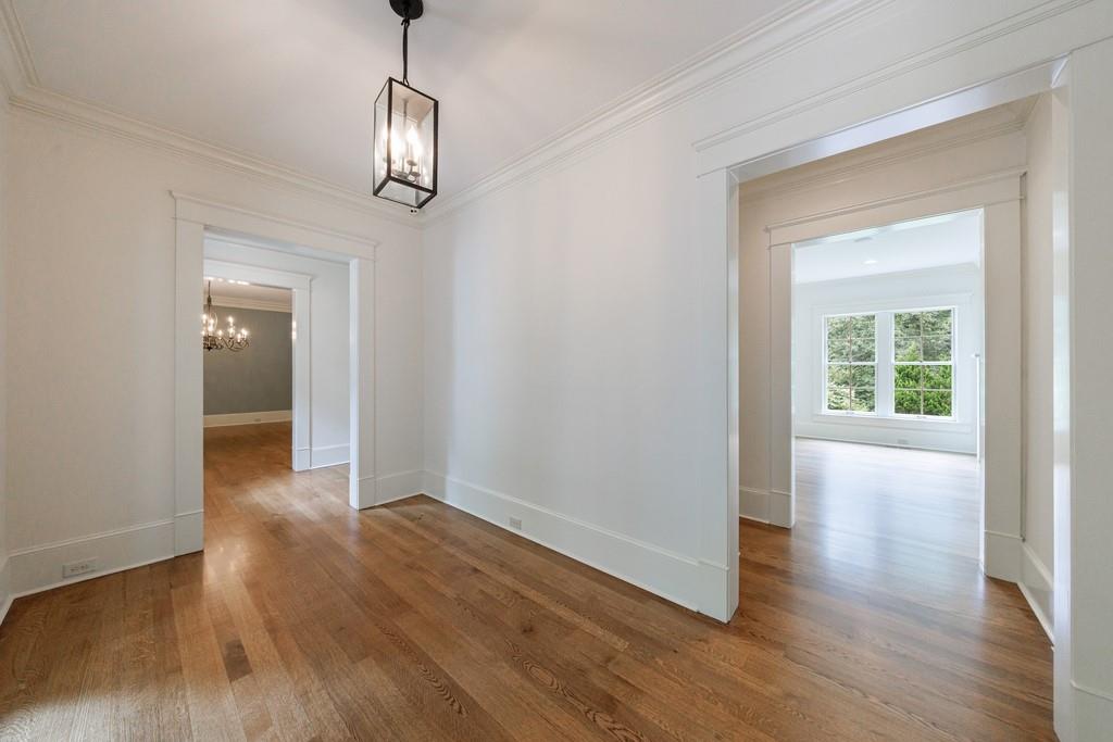 3375 Ridgewood Road NW