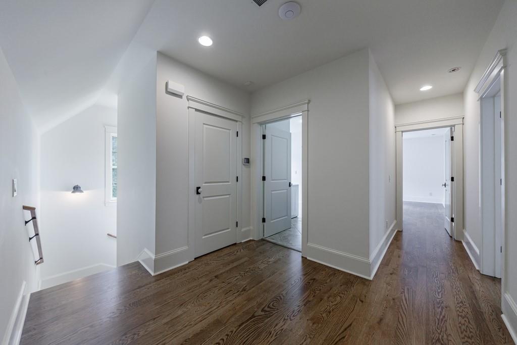 3375 Ridgewood Road NW