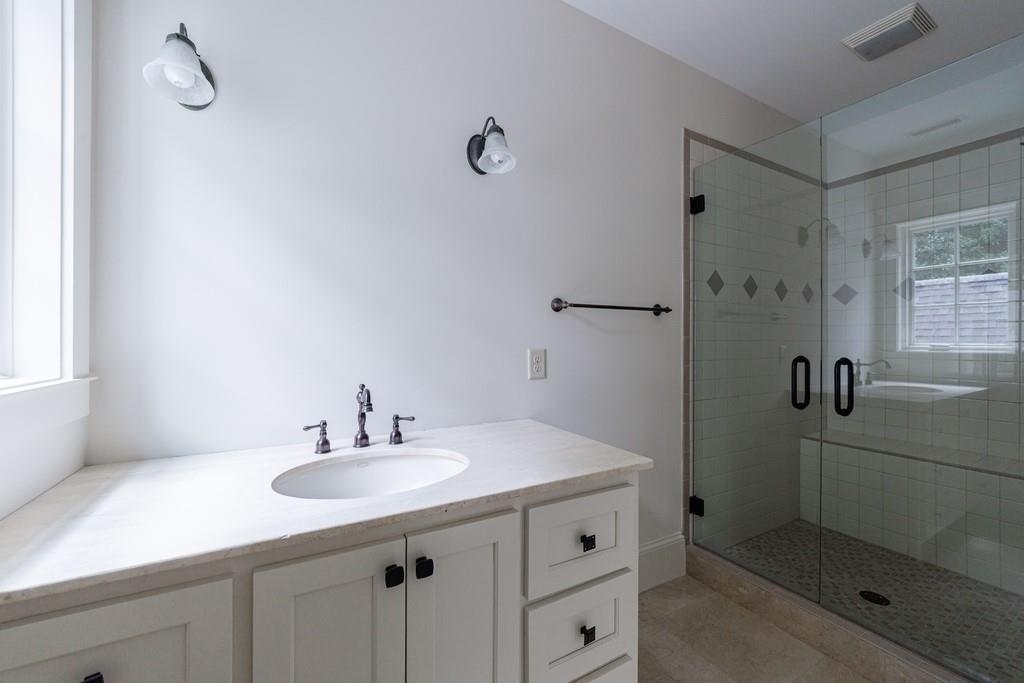 3375 Ridgewood Road NW