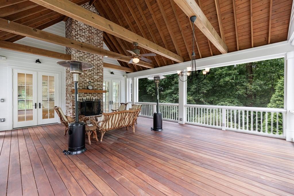 3375 Ridgewood Road NW