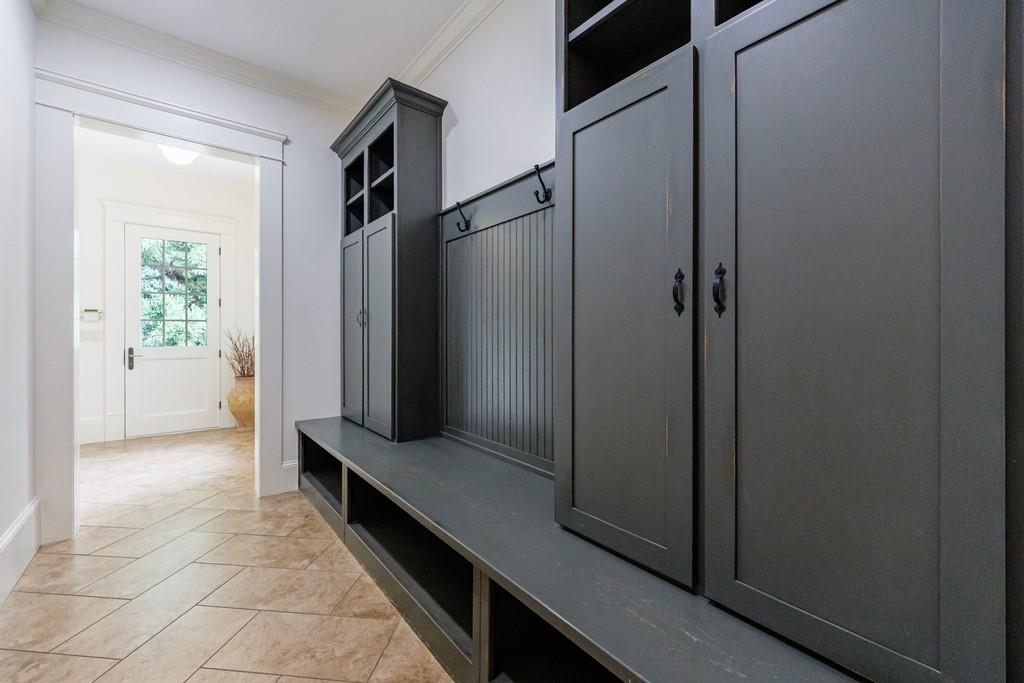 3375 Ridgewood Road NW