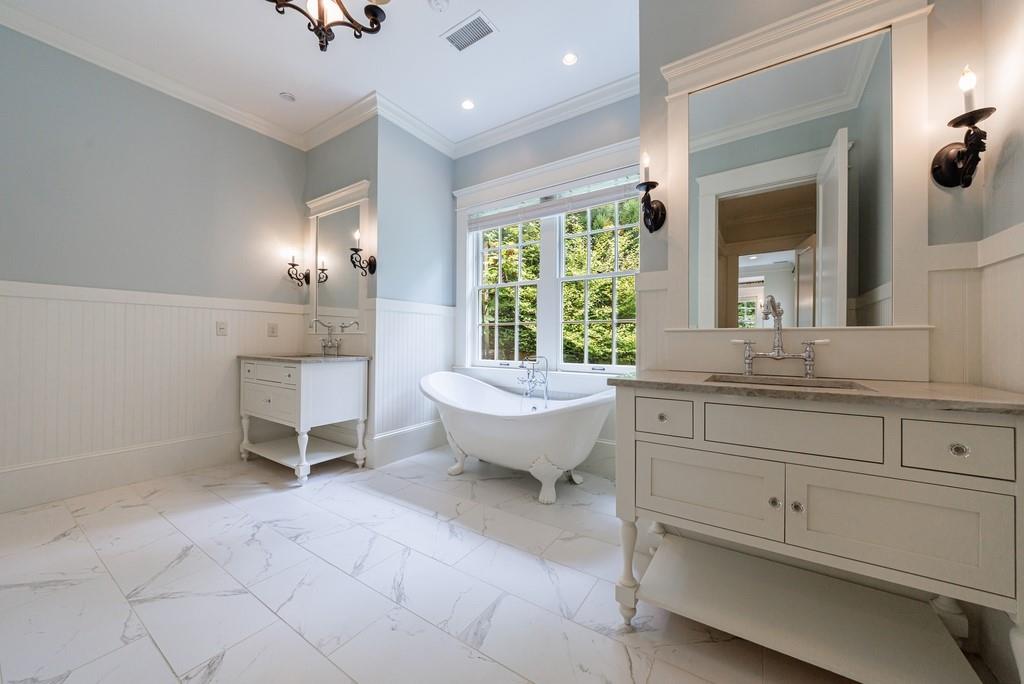 3375 Ridgewood Road NW