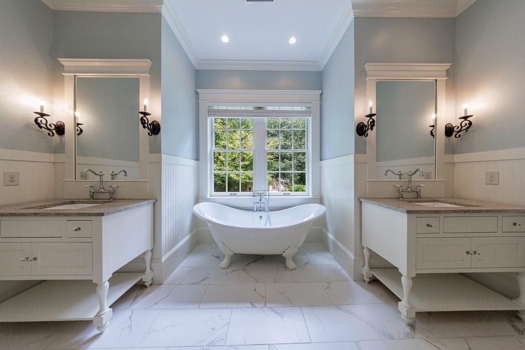 3375 Ridgewood Road NW