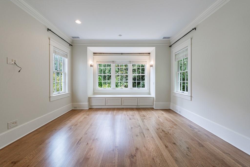 3375 Ridgewood Road NW