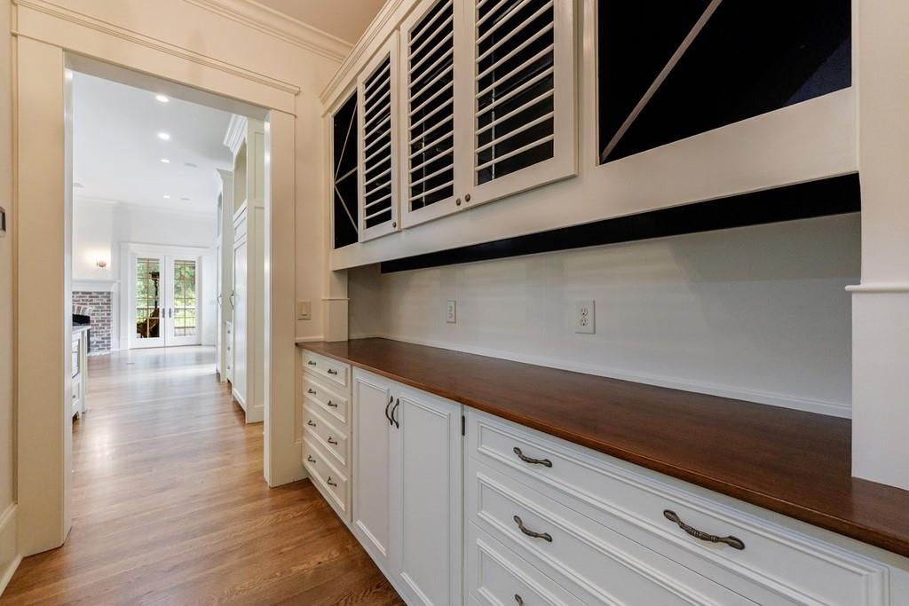 3375 Ridgewood Road NW