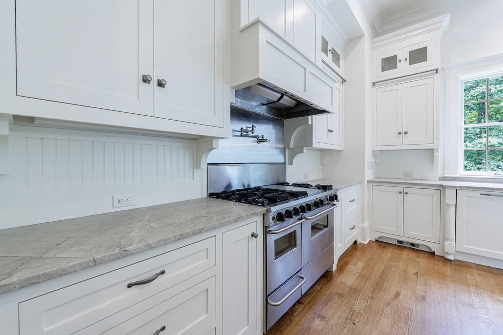 3375 Ridgewood Road NW