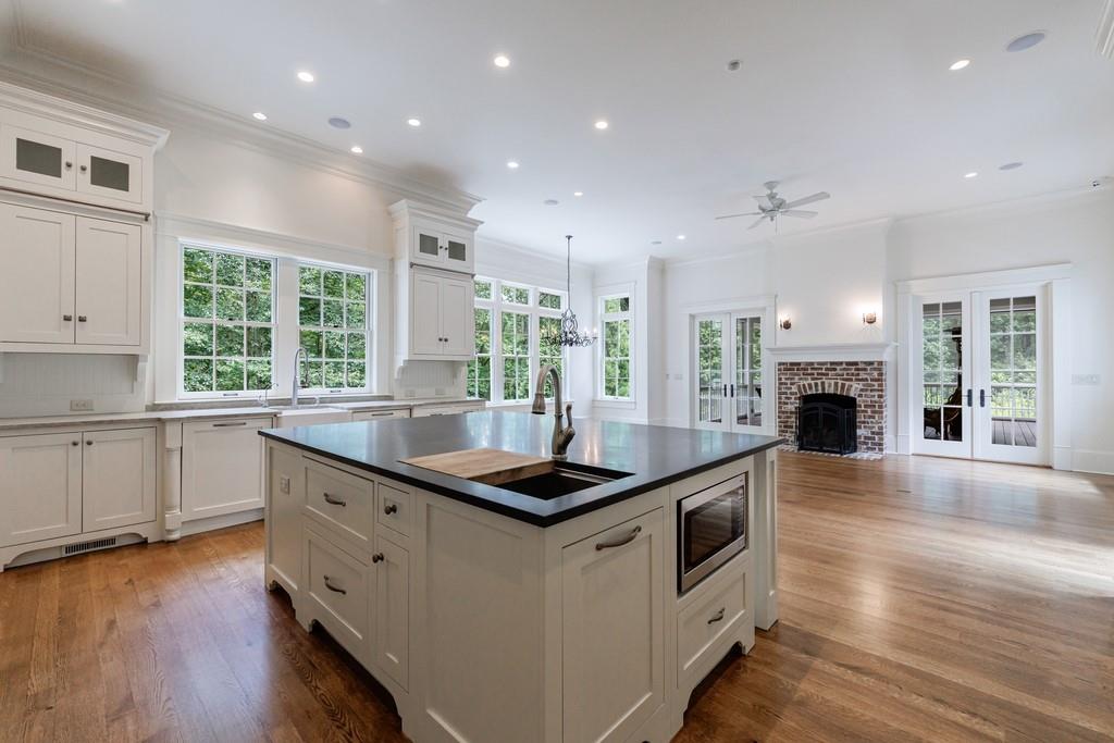 3375 Ridgewood Road NW