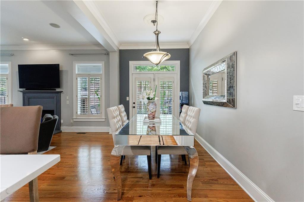 1939 Saxon Valley Circle NE