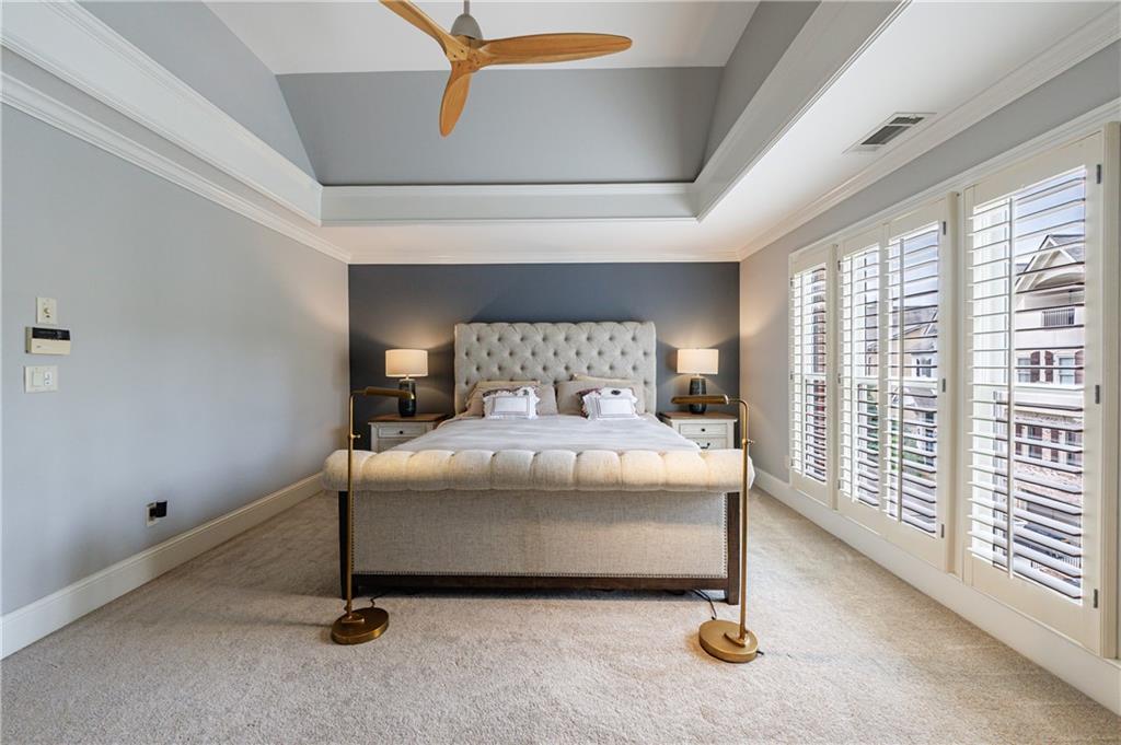 1939 Saxon Valley Circle NE