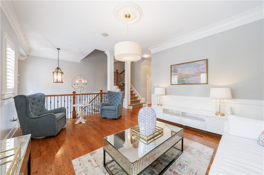 1939 Saxon Valley Circle NE