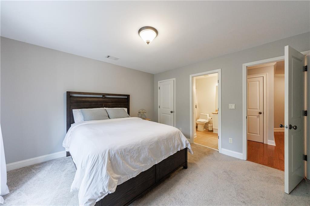 1939 Saxon Valley Circle NE