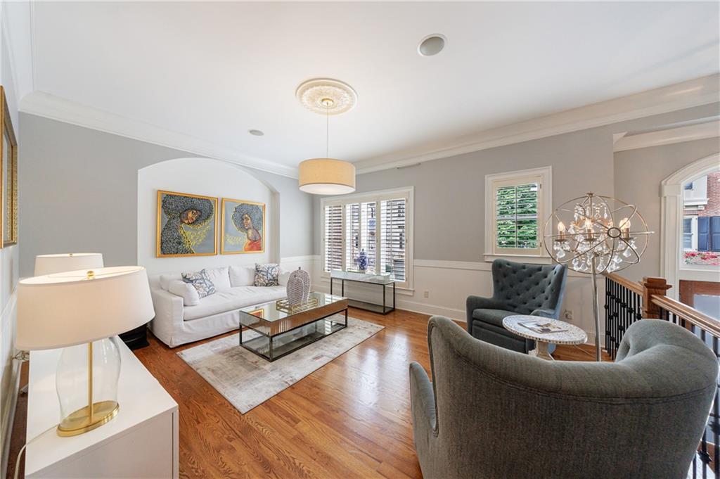 1939 Saxon Valley Circle NE