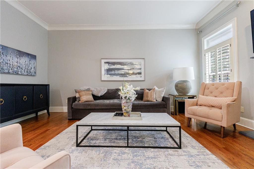 1939 Saxon Valley Circle NE