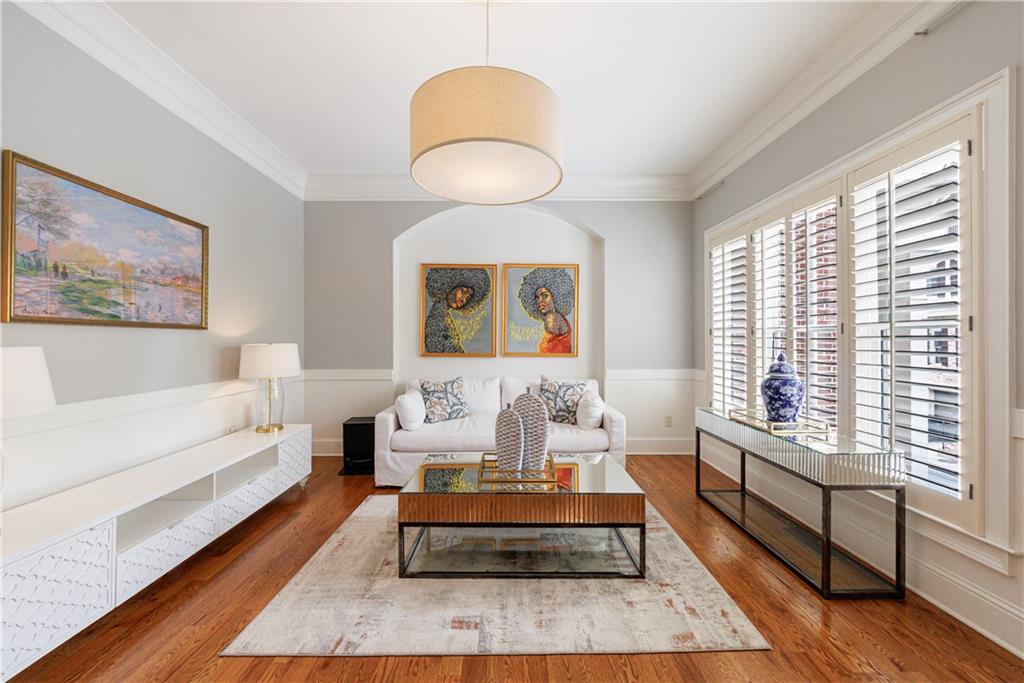 1939 Saxon Valley Circle NE