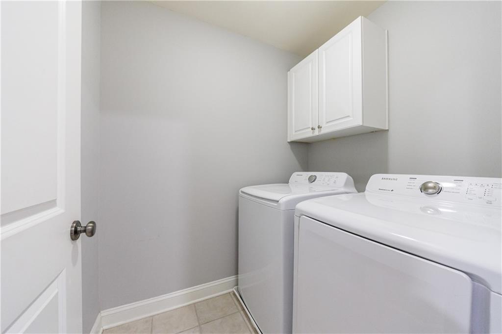 1939 Saxon Valley Circle NE