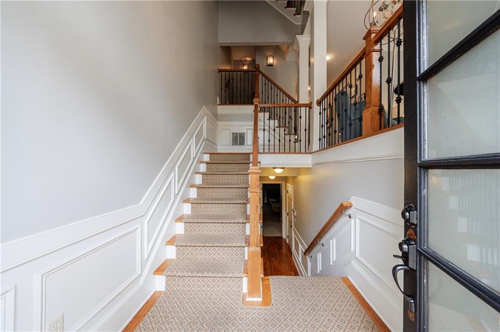 1939 Saxon Valley Circle NE