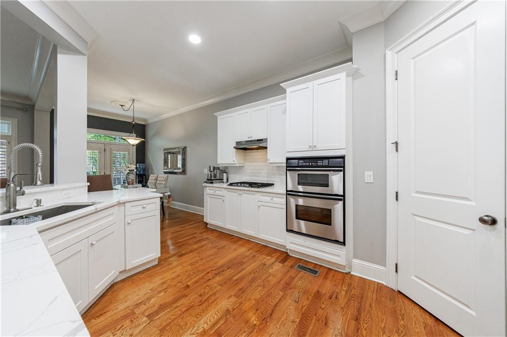 1939 Saxon Valley Circle NE