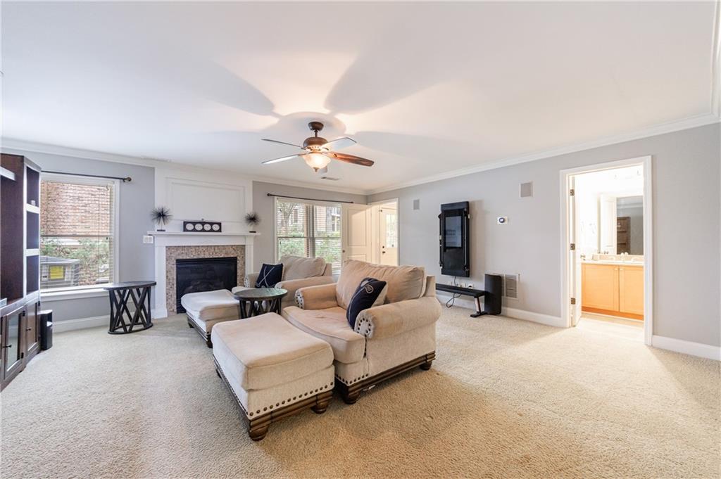 1939 Saxon Valley Circle NE