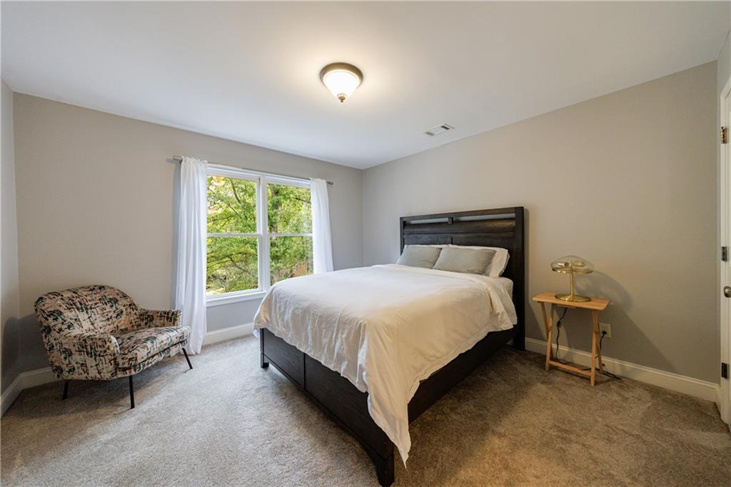 1939 Saxon Valley Circle NE