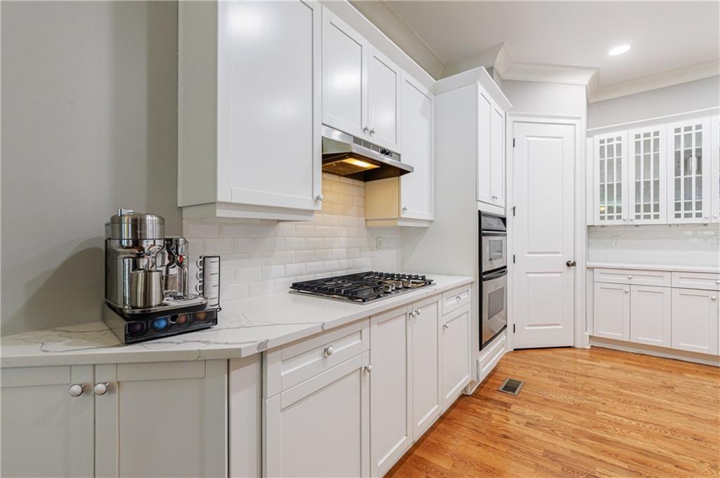 1939 Saxon Valley Circle NE