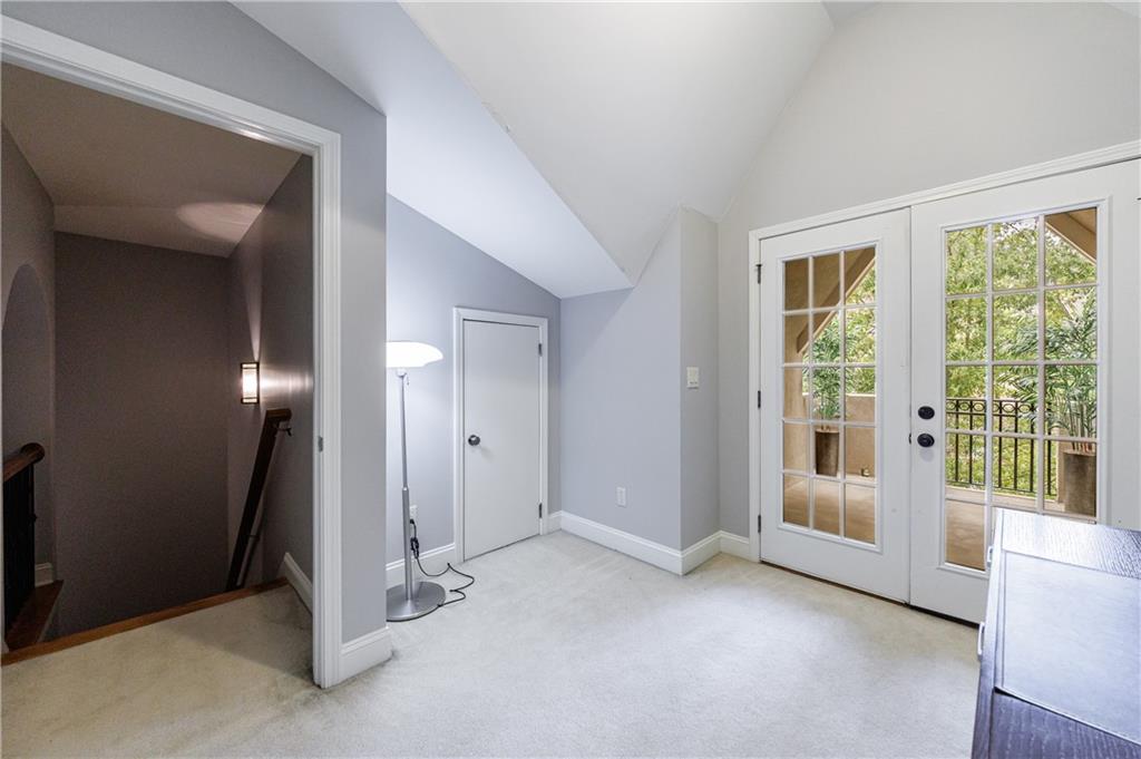 1939 Saxon Valley Circle NE