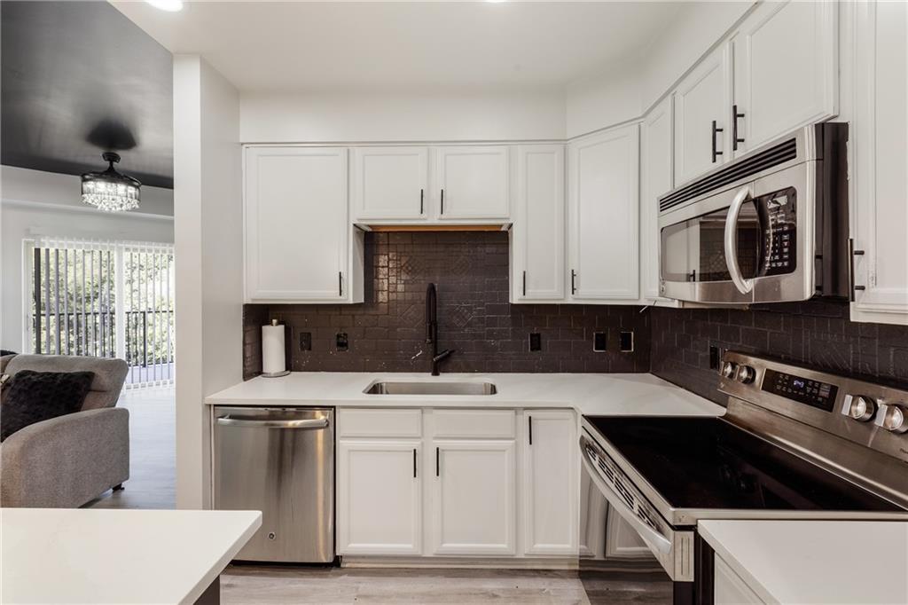 200 River Vista Drive Unit 608