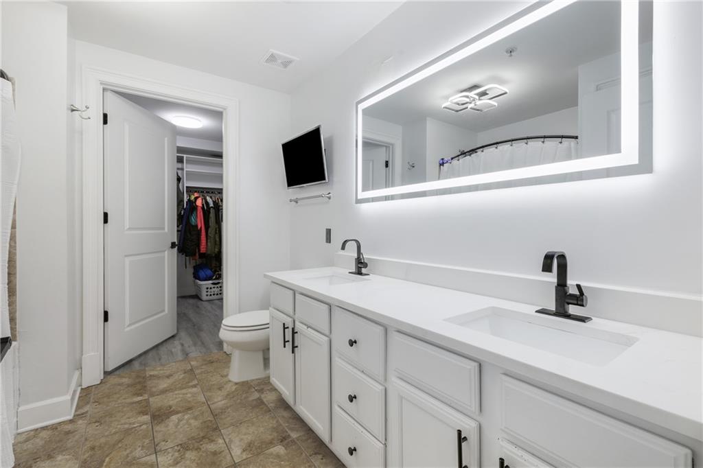 200 River Vista Drive Unit 608