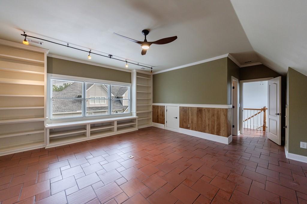 2370 MUSKOGEE Lane
