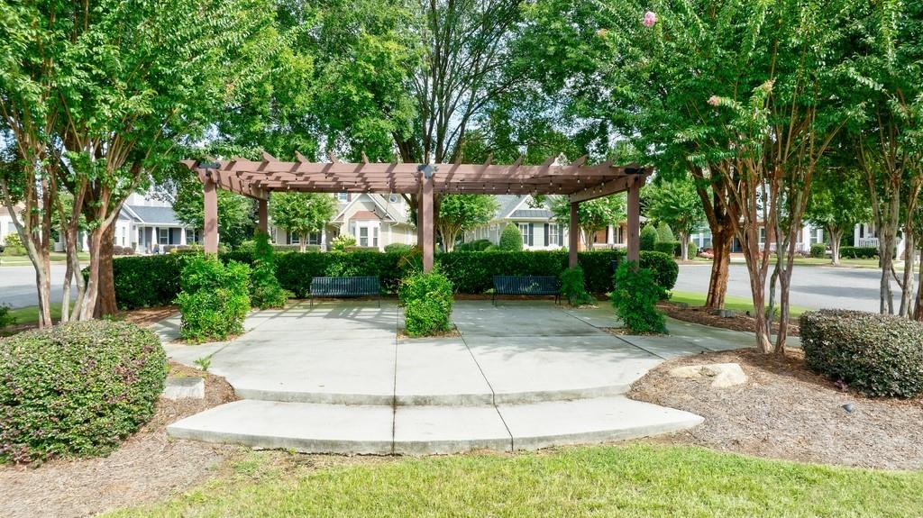 2370 MUSKOGEE Lane