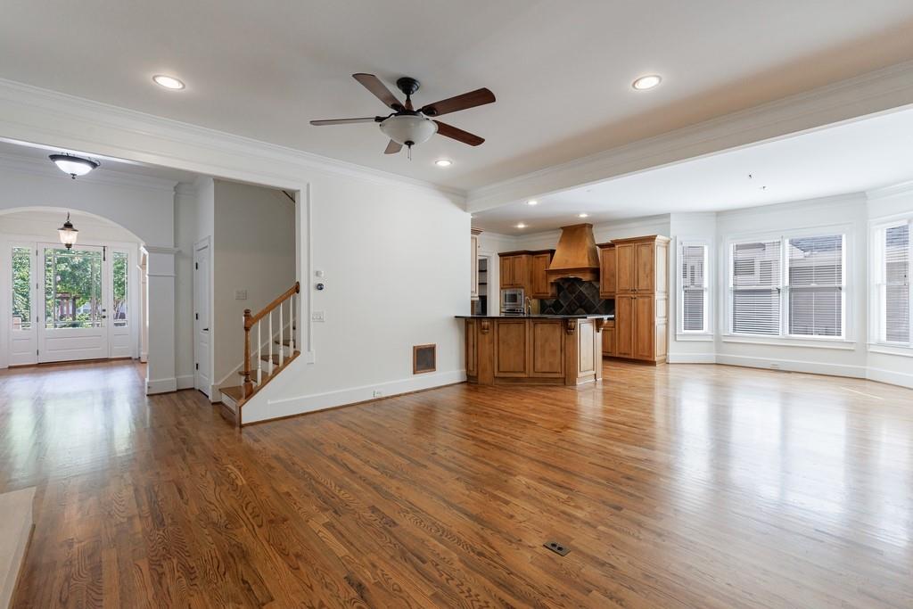 2370 MUSKOGEE Lane
