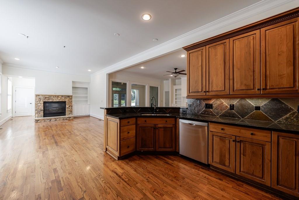 2370 MUSKOGEE Lane