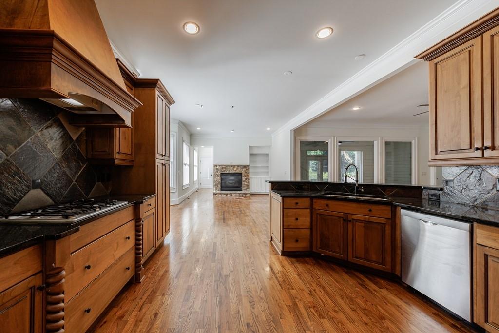 2370 MUSKOGEE Lane