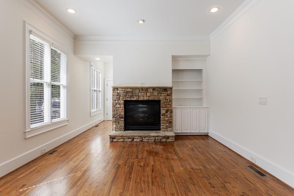 2370 MUSKOGEE Lane