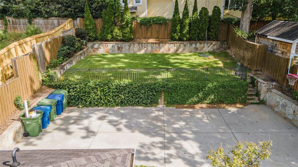 232 Lindbergh Drive NE