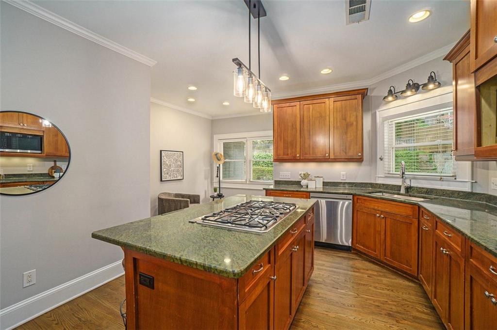 232 Lindbergh Drive NE