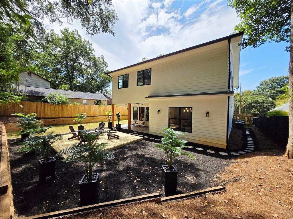 1102 Morley Avenue SE