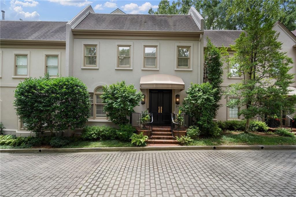 2525 Peachtree Road Unit 28
